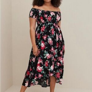 Torrid Maxi Challis Off-Shoulder Floral Off-Shoulder Black Dress size 1